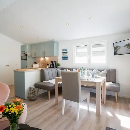 Casa Del Mar - Sauna Kostenlos - 1 Kleiner Hund Willkommen - Umzaeunter Garten * Scharbeutz